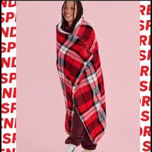NWT VS PINK Plaid Sherpa Blanket